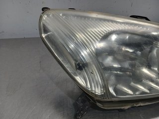FARO DERECHO TOYOTA RAV4 (A2) S / R