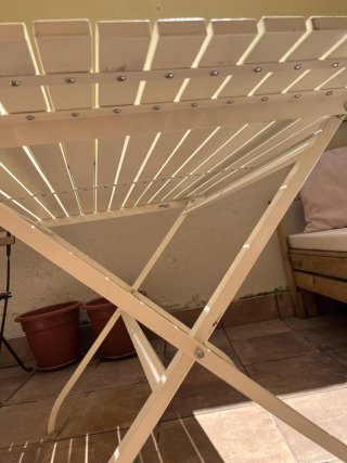 Mesa plegable de aluminio blanca