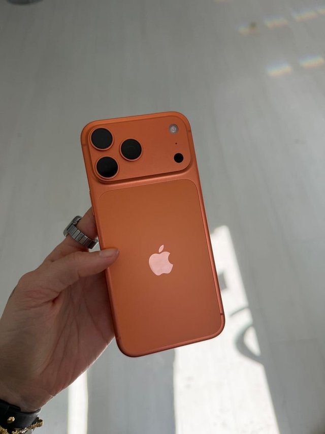 IPHONE 17 PRO MAX 256GB COMO NUEVO
