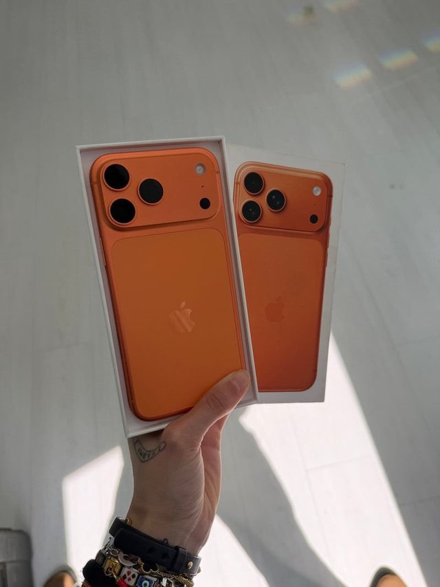 IPHONE 17 PRO MAX 256GB COMO NUEVO