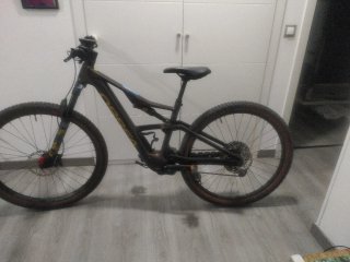 Orbea Rise Eléctrica MTB 9 meses uso.costo 6.800€