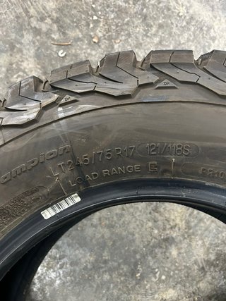 Neumáticos todoterreno 4x4 R17