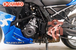 SUZUKI GSX-8R
