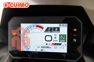 SUZUKI GSX-8R