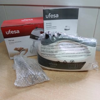 Batidora Ufesa Versa con accesorios