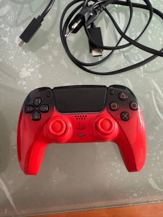PS5 Slim con lettore + 2 controller, controller rosso nuovo