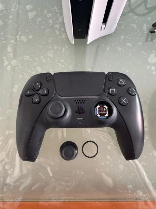 PS5 Slim con lettore + 2 controller, controller rosso nuovo