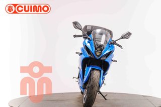 SUZUKI GSX-8R