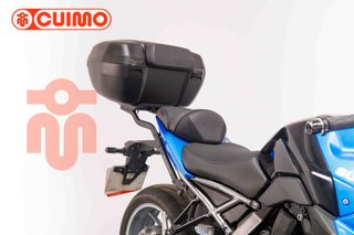 SUZUKI GSX-8R