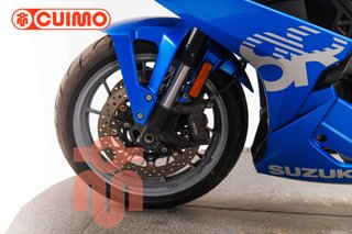 SUZUKI GSX-8R