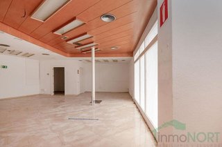Local comercial en venta en Barrio de Peral en Cartagena