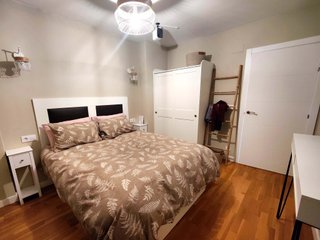 Armario IKEA HAUGA blanco puertas correderas