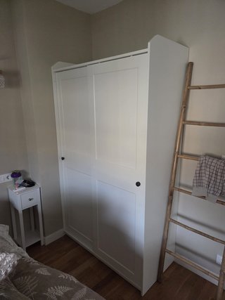 Armario IKEA HAUGA blanco puertas correderas