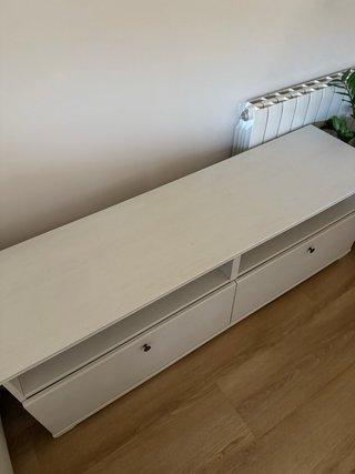 Mueble TV y vitrina Ikea