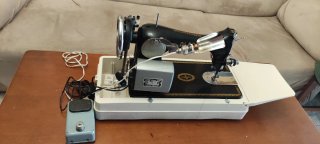 Máquina de coser ALFA funciona perfecta + maleta