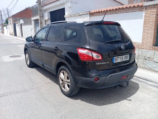 Nissan Qashqai+2 2010