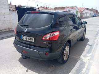 Nissan Qashqai+2 2010