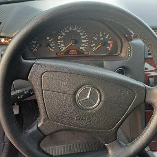 Mercedes-Benz Classe E (214) 1999