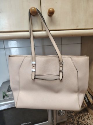 Bolso Guess Troquelado Beige Original
