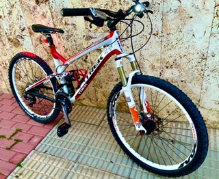 Bicicleta Trek Top Fuel Doppia Sospensione