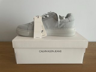 Zapatillas Calvin Klein Jeans Grises Talla 42
