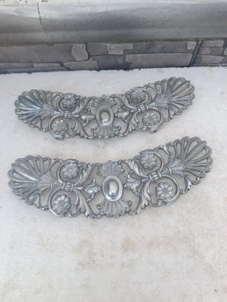 Antiguas molduras decorativas para muebles