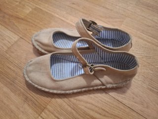 Merceditas beige