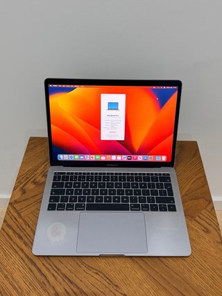 MacBook Pro 13” i7 16GB 512GB Plata