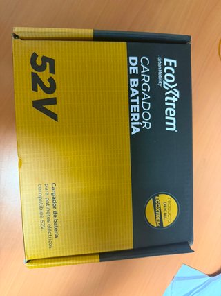 Cargador EcoXtrem 52V Patinete Eléctrico