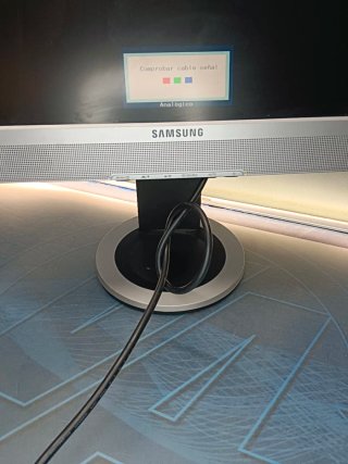 Monitor Samsung SyncMaster 713м 17