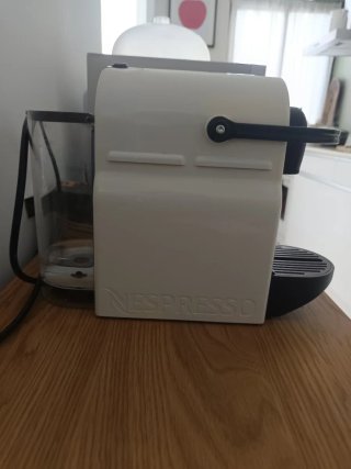 Cafetera Nespresso Inissia Krups Blanca
