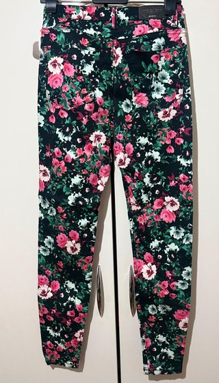 Pantalón Stradivarius floral T36