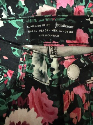 Pantalón Stradivarius floral T36