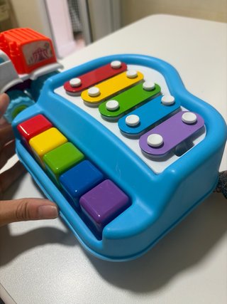Lote Juguetes musicales bebes: Xilófono,coche...