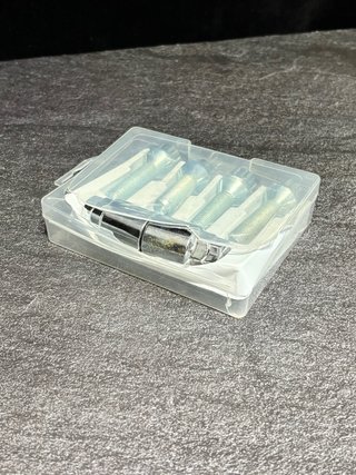 Tornillo Antirrobo para Separadores de Ruedas