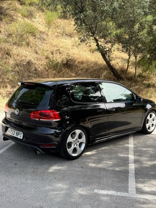 Volkswagen Golf GTI 2011