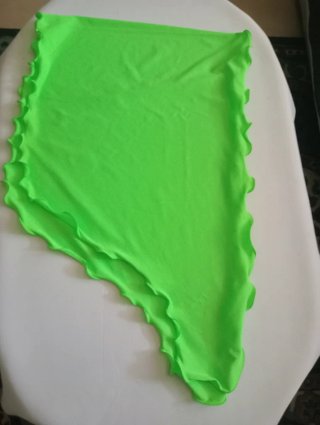 Copricostume fluo con volant