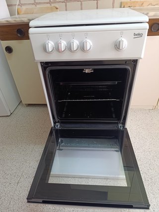 Cocina de gas Beko 4 fuegos y horno BEKO