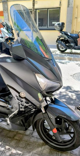 Maxi Scooter Yamaha X-Max Iron Max Negra/Gris