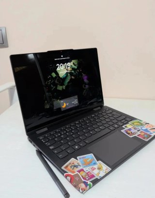 Lenovo Yoga 7 2-in-1 14IML9 con Garanzia