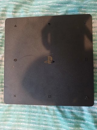 PS4 (PlayStation 4) Nera + Joystick
