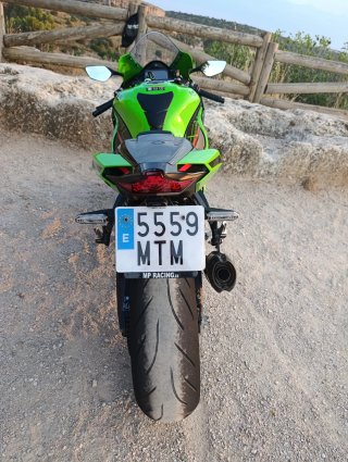 Kawasaki Ninja ZX-10R Sportbike Verde/Negra