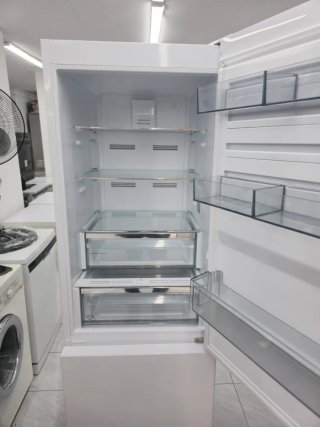 Nevera marca AEG