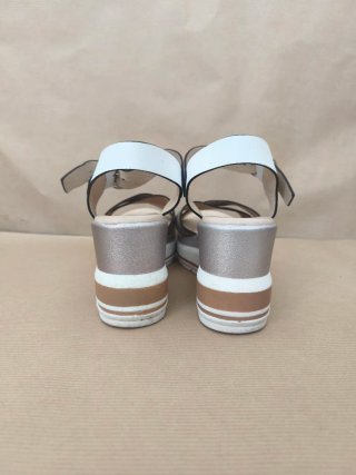 Zeppe Nero Giardini oro e bianche