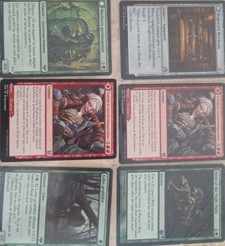 Mazo de Cartas Magic: The Gathering con fundas .