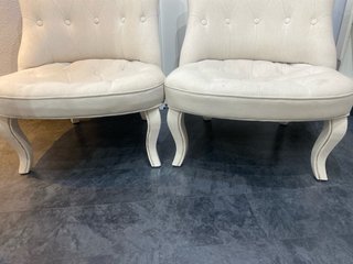 2 Sillones Calzadoras Beige