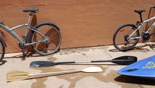 Kayak de río con 2 remos