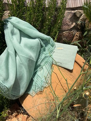 Conjunto bolso y pañuelo turquesa