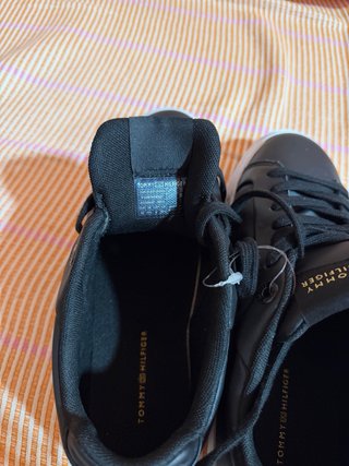 Zapatillas Tommy Hilfiger Negras, talla 40