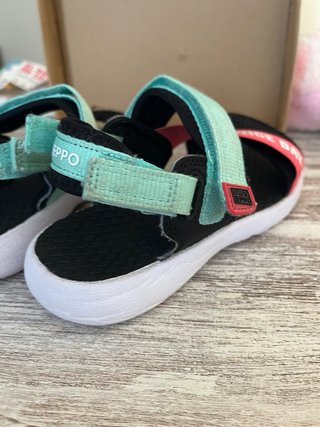 Sandalias niña Gioseppo poco uso